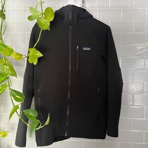 Patagonia Men's R2 TechFace Hoody - Black - Medium - Like New